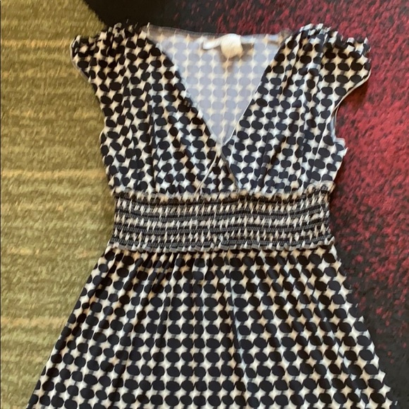 EUC Max Studio flowy and flattering dress - Picture 2 of 3